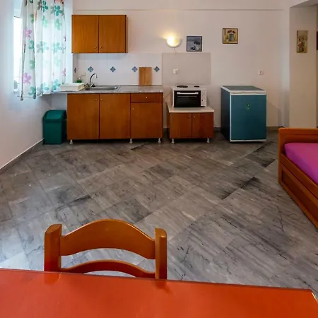 Iris Apartman *