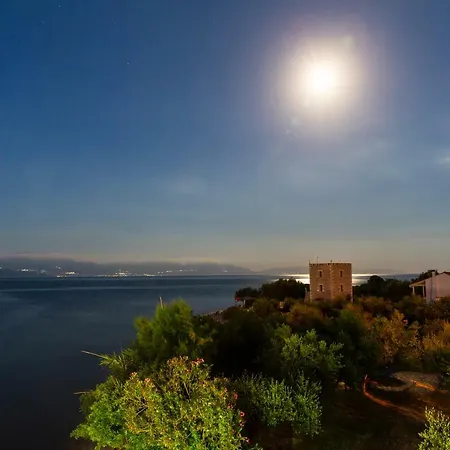 Iris Apartment Chrani